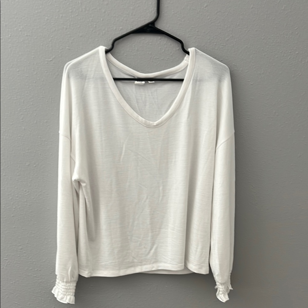 Women's White Long Sleeve Top